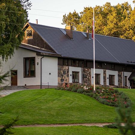 Hotel Lielkalnu Muiza Blome Exteriér fotografie